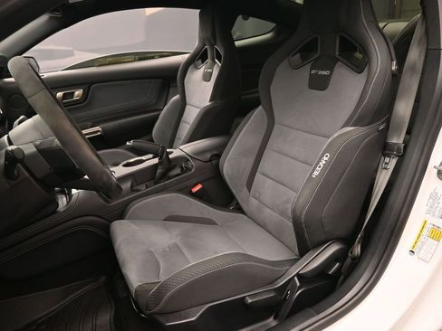 Used 2020 Ford Mustang Shelby GT350 w/ Technology Package image 30