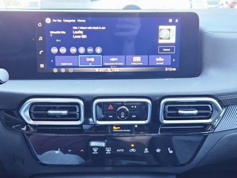 New 2026 Nissan Sentra SV w/ SV Convenience Package FWD image 21