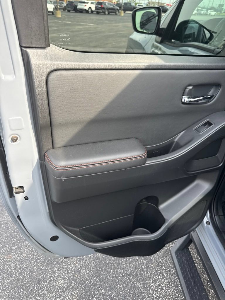 Used 2024 Nissan Frontier PRO-4X w/ Off-Road Protection Package AWD/4WD image 36