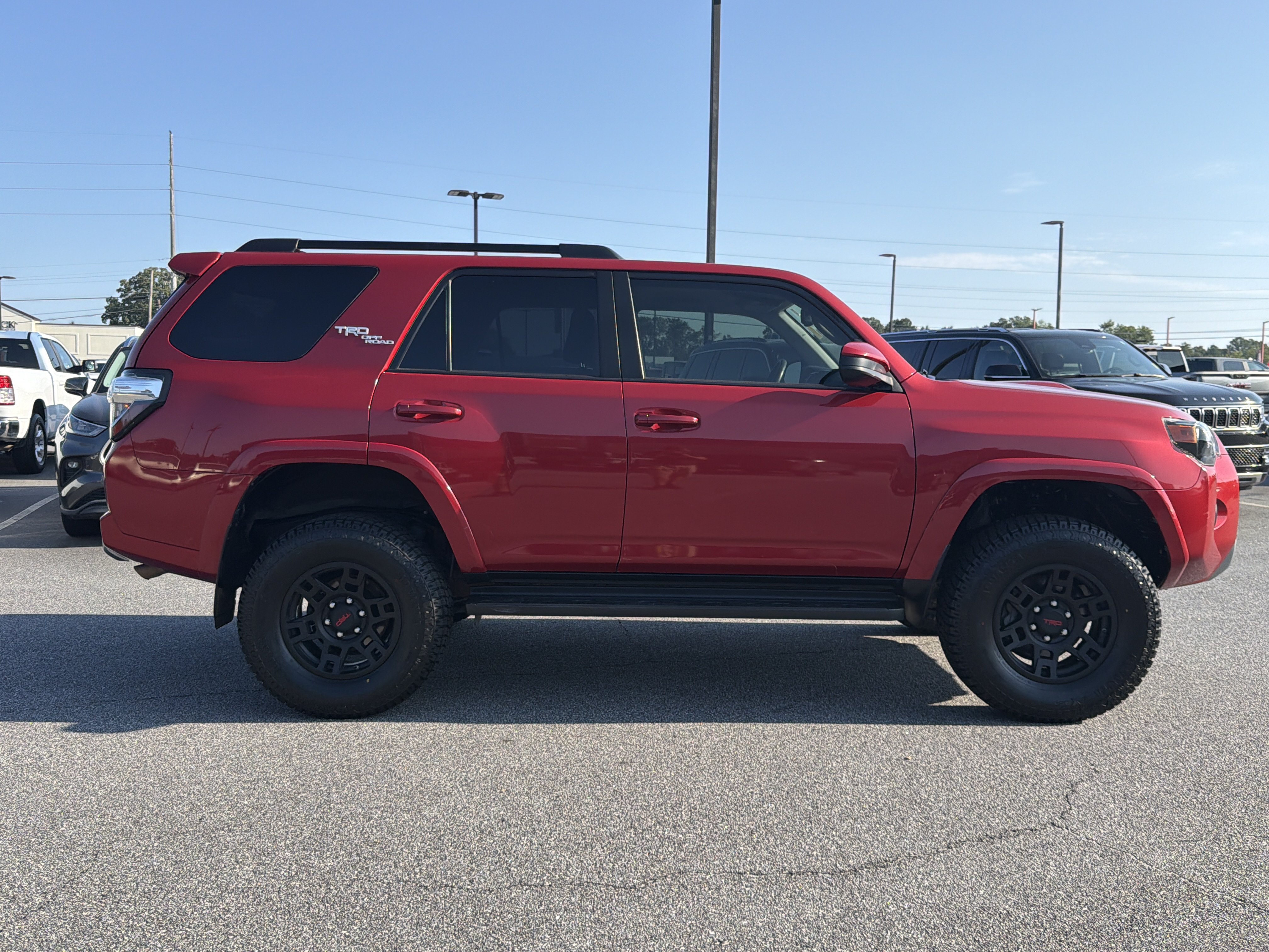 Used 2020 Toyota 4Runner TRD Off-Road AWD/4WD image 5
