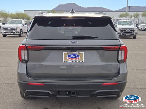 New 2026 Ford Explorer ST-Line w/ ST-Line Street Pack image 4