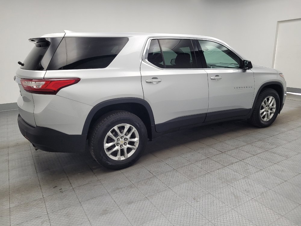 Used 2020 Chevrolet Traverse LS w/ LPO, Blackout Package AWD/4WD image 10