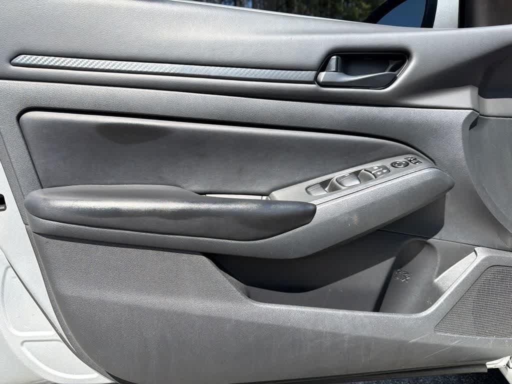 Used 2023 Nissan Altima 2.5 S FWD image 10