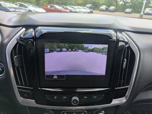 Used 2023 Chevrolet Traverse LT AWD/4WD image 27