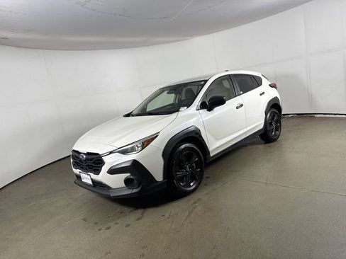 Used 2024 Subaru Crosstrek 2.0i AWD/4WD image 2