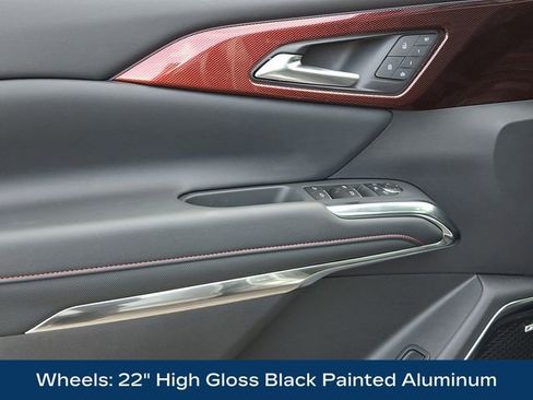 Used 2025 Chevrolet Traverse RS w/ LPO, Floor Liner Package image 18