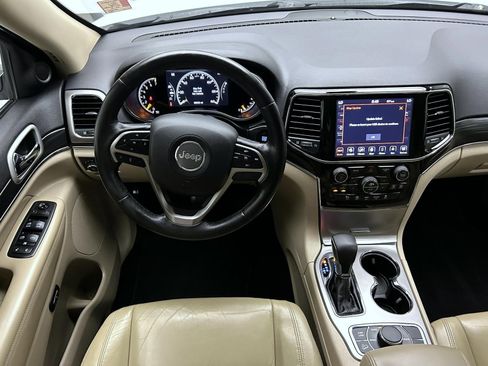 Used 2019 Jeep Grand Cherokee Limited AWD/4WD image 14