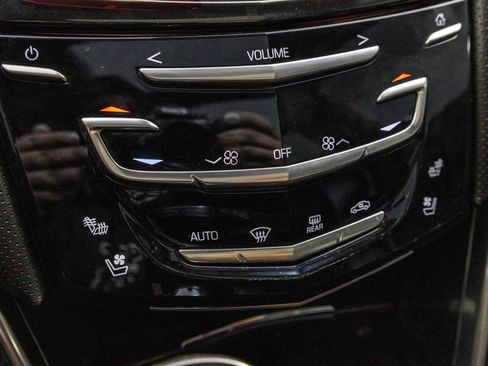 Used 2013 Cadillac XTS Premium AWD/4WD image 31