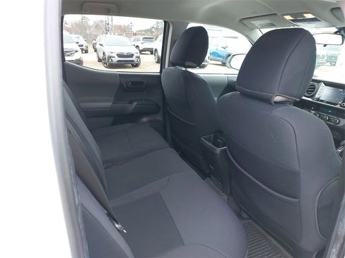 Used 2022 Toyota Tacoma SR image 31