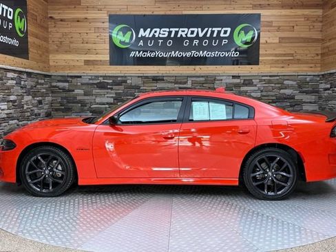 Used 2022 Dodge Charger R/T w/ Plus Group RWD image 8