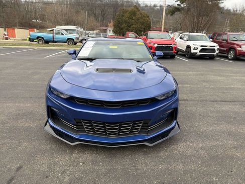 Used 2019 Chevrolet Camaro SS image 3