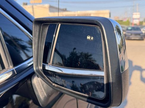 Used 2019 GMC Sierra 1500 SLT AWD/4WD image 6