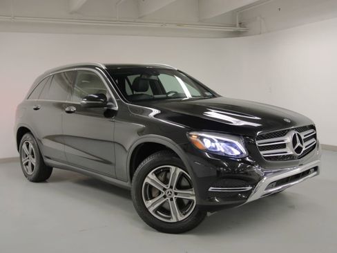Used 2019 Mercedes-Benz GLC 300 4MATIC image 8
