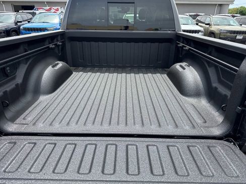 New 2026 RAM 1500 4x4 Crew Cab image 12