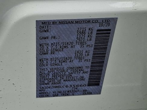 Used 2020 Nissan Pathfinder Platinum image 31