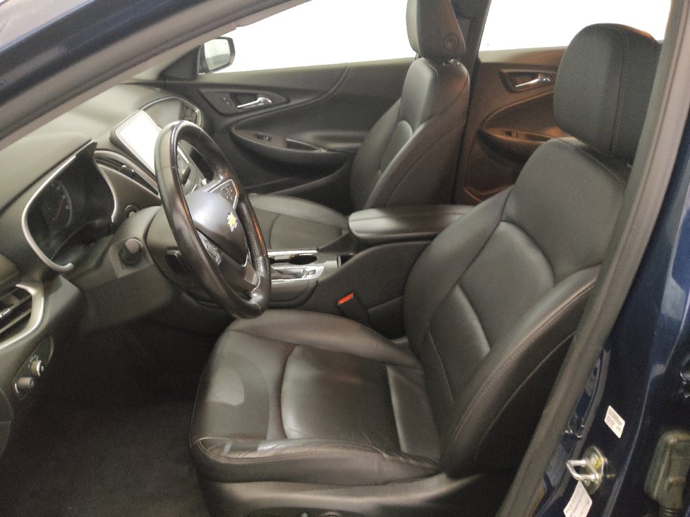 Used 2022 Chevrolet Malibu LT w/ Leather Package FWD image 17