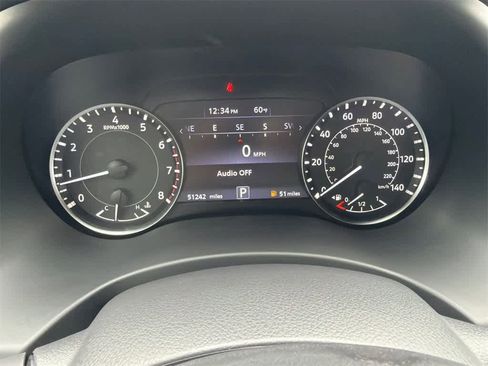 Used 2022 Nissan Armada SV w/ SV Appearance Package image 27