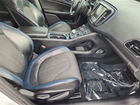 Used 2015 Chrysler 200 S w/ Navigation & Sound Group I image 13
