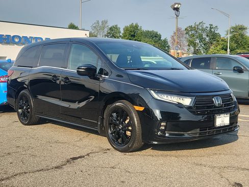 Certified 2023 Honda Odyssey Sport image 1