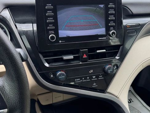 Used 2022 Toyota Camry LE FWD image 14