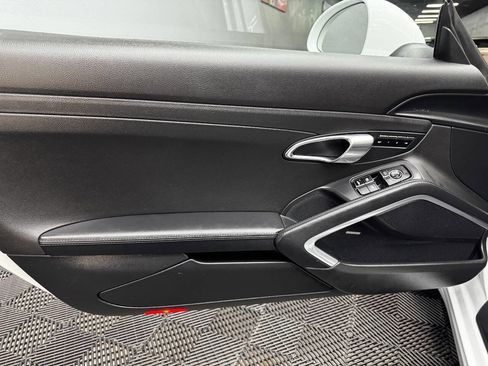 Used 2015 Porsche 911 Carrera S image 46