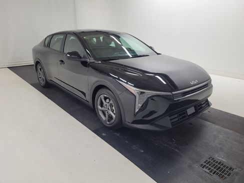 Used 2025 Kia K4 FWD image 13