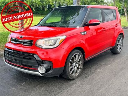 Used 2018 Kia Soul ! w/ Tech Package