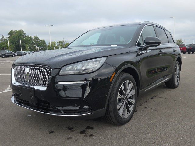 Used 2022 Lincoln Corsair Reserve w/ Equipment Group 201A AWD/4WD image 2