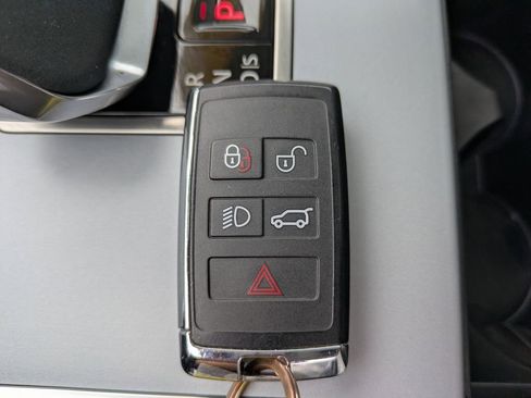 Used 2024 Land Rover Range Rover Evoque S image 32