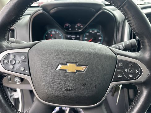 Used 2022 Chevrolet Colorado LT w/ Luxury Package image 11