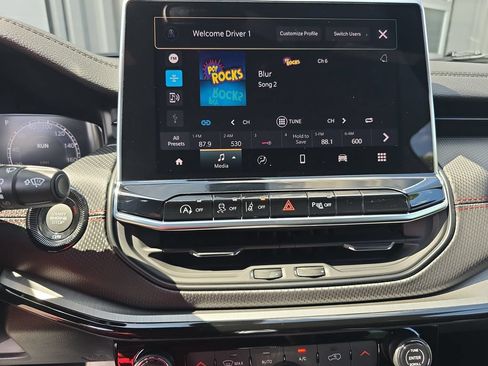 New 2026 Jeep Compass Trailhawk AWD/4WD image 22