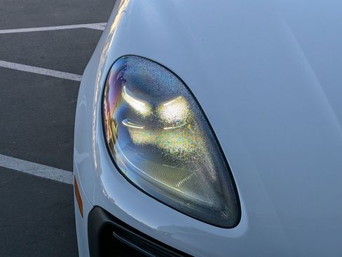 New 2026 Porsche Macan AWD/4WD image 11