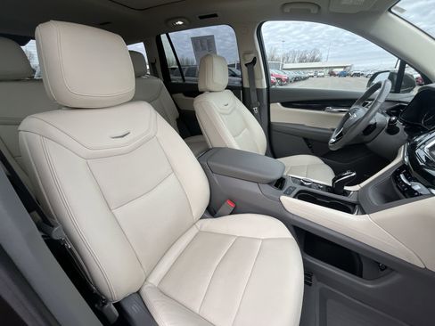 Certified 2020 Cadillac XT6 Premium Luxury image 29