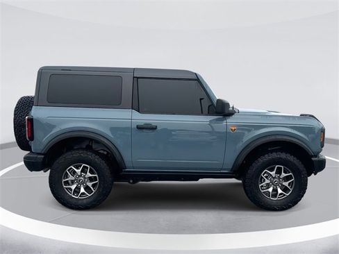 Certified 2023 Ford Bronco Badlands image 3