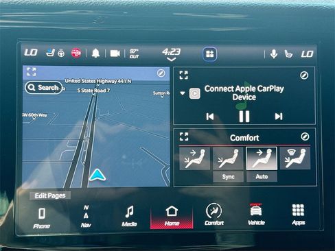 Used 2022 Dodge Durango SRT w/ Technology Group image 16