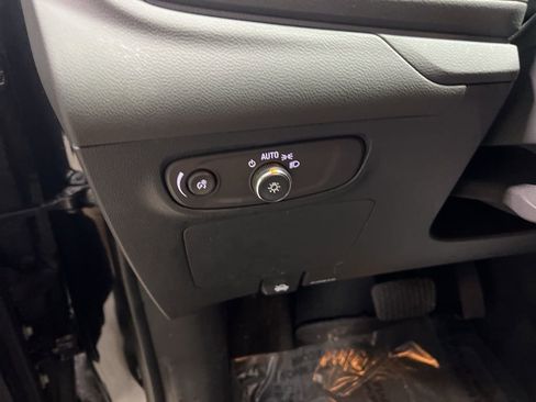 Used 2025 Buick Encore GX Preferred image 22