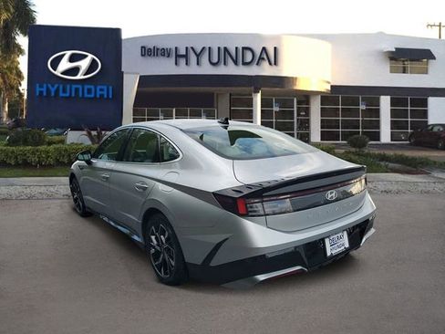 Certified 2025 Hyundai Sonata SEL FWD image 4