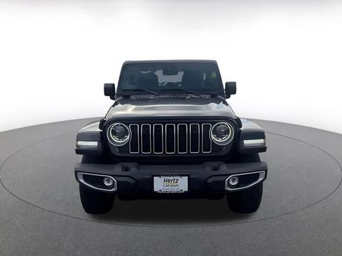 Used 2025 Jeep Wrangler Unlimited Sahara AWD/4WD image 4