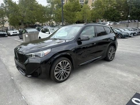Used 2023 BMW X1 xDrive28i w/ M Sport Package AWD/4WD image 1