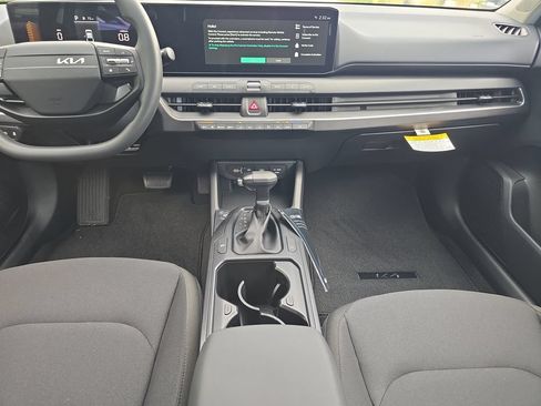 New 2026 Kia K4 FWD image 14