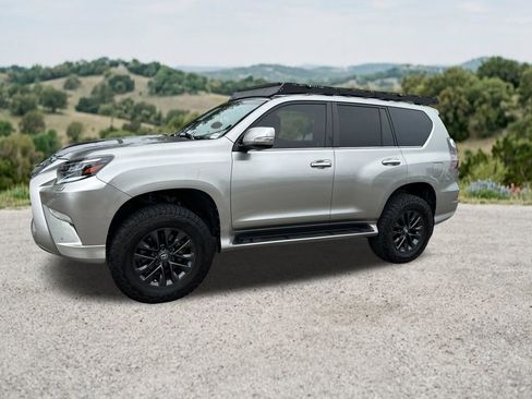 Used 2022 Lexus GX 460 Premium w/ Premium Package AWD/4WD image 4