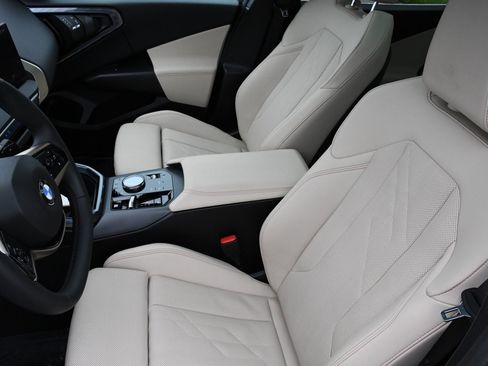 Used 2025 BMW X3 xDrive30i w/ Convenience Package image 8