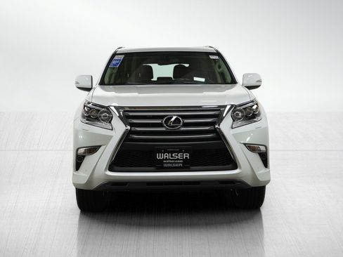Used 2018 Lexus GX 460 Premium w/ Premium Package image 8