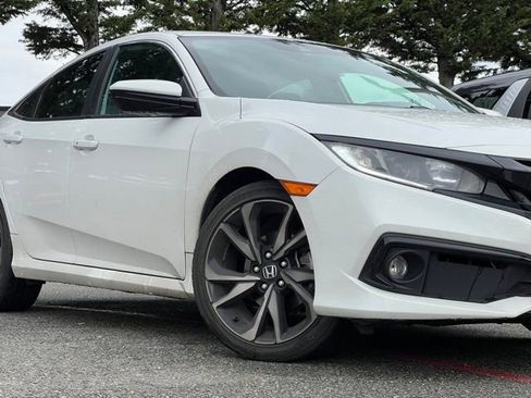 Used 2019 Honda Civic Sport image 2