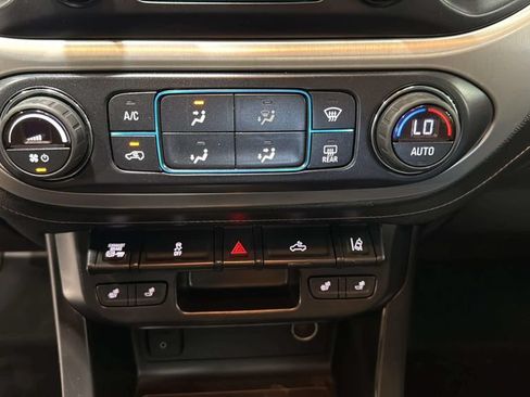 Used 2017 GMC Canyon SLT w/ Driver Alert Package AWD/4WD image 30