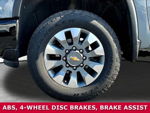 Used 2025 Chevrolet Silverado 2500 Custom w/ Custom Convenience Package AWD/4WD image 29