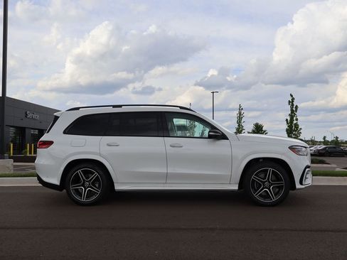 New 2026 Mercedes-Benz GLS 450 4MATIC image 4