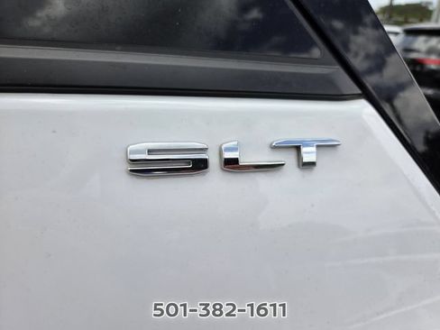 Used 2024 GMC Terrain SLT AWD/4WD image 15