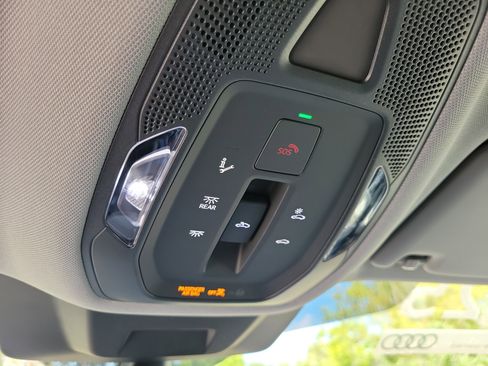 Used 2025 Audi Q5 Premium Plus w/ Premium Plus image 21