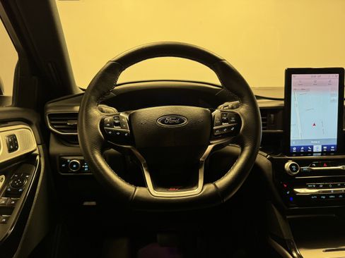 Used 2023 Ford Explorer ST w/ Equipment Group 401A image 22
